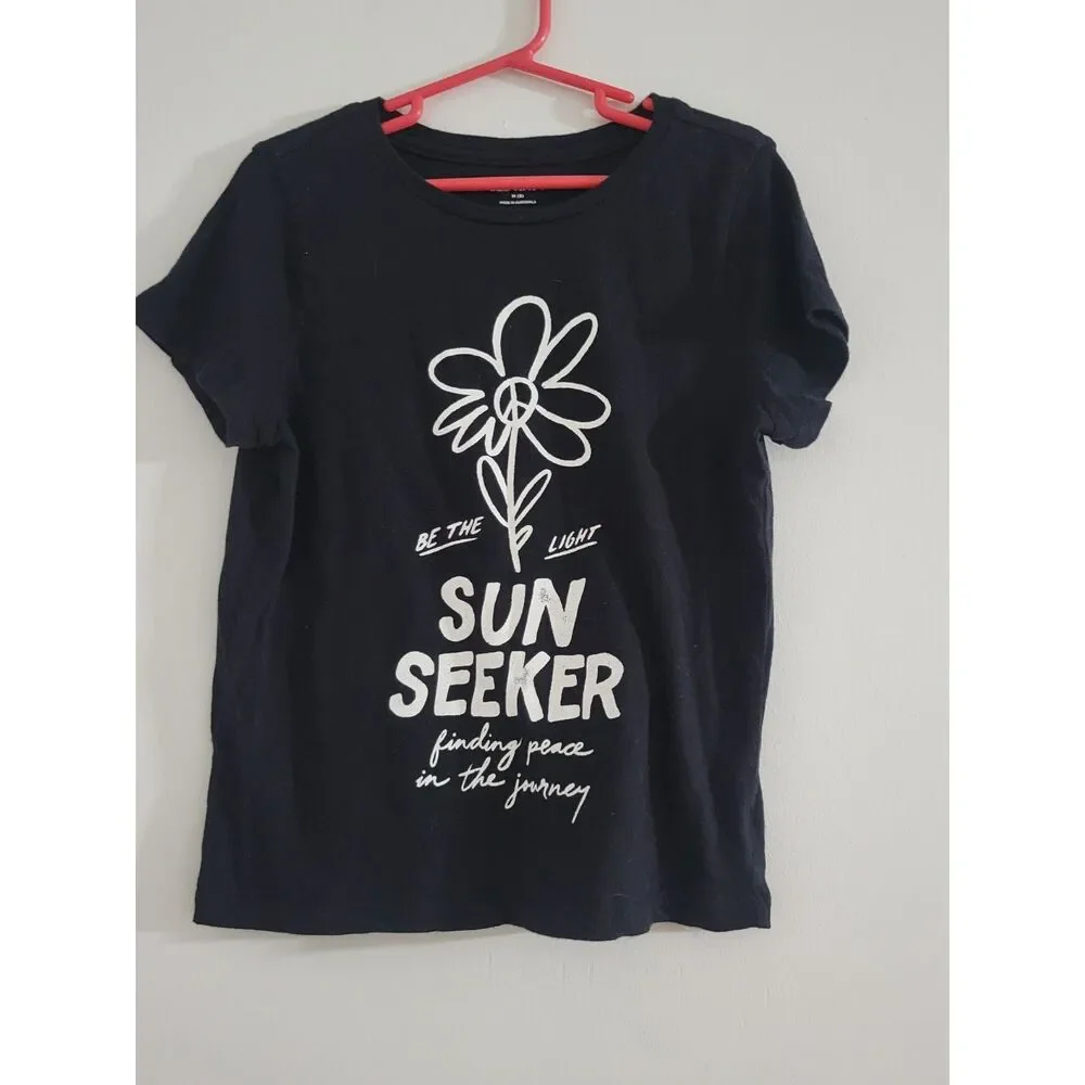 Old Navy girls size med tee
